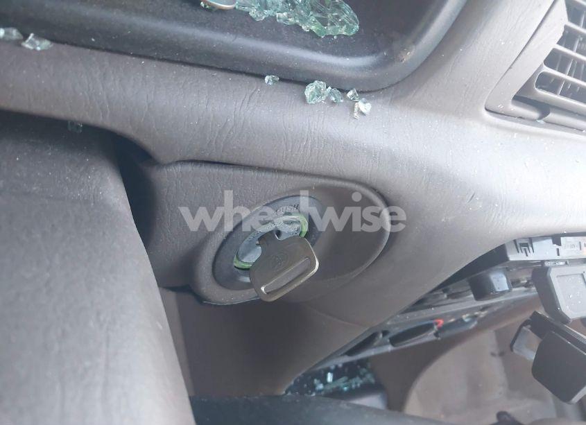 Photo 11 of 2000 Toyota Camry LE (VIN 4T1BG22K6YU696104)