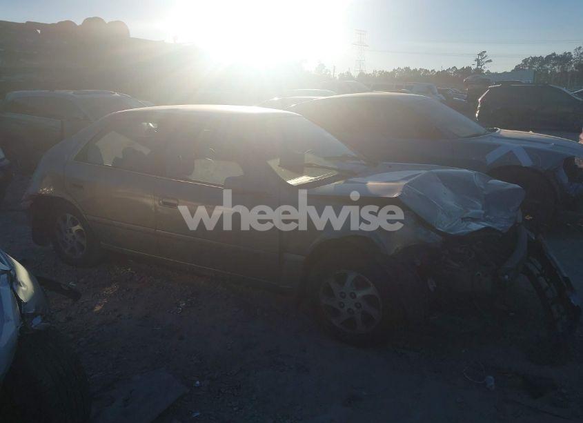 Photo 13 of 2000 Toyota Camry LE (VIN 4T1BG22K6YU696104)