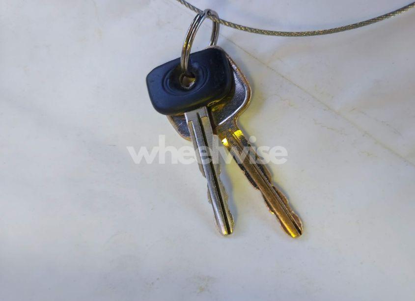 Photo 11 of 2000 Toyota Camry LE (VIN 4T1BG22K6YU704735)