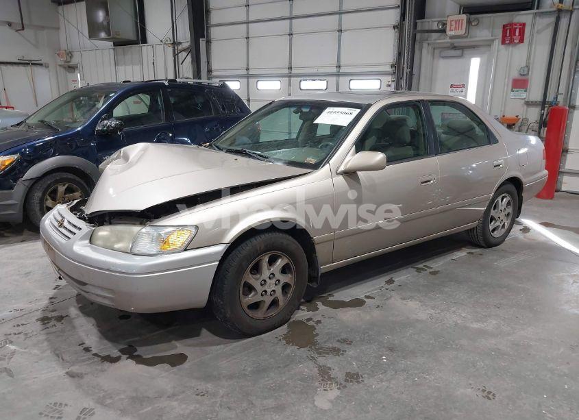 Photo 2 of 2000 Toyota Camry LE (VIN 4T1BG22K6YU756074)