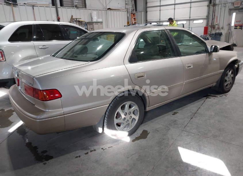 Photo 4 of 2000 Toyota Camry LE (VIN 4T1BG22K6YU756074)