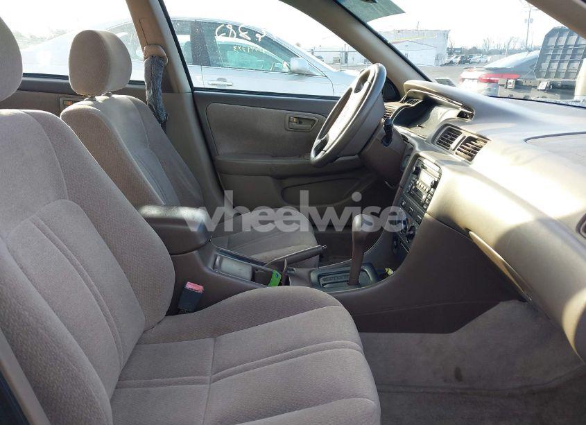 Photo 5 of 2001 Toyota Camry LE (VIN 4T1BG22K71U039575)