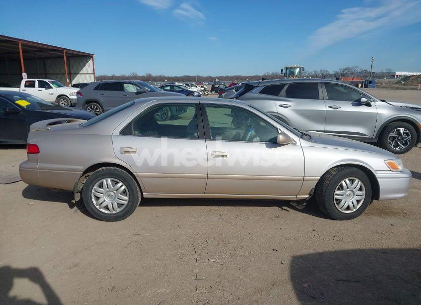 Photo 13 of 2001 Toyota Camry LE (VIN 4T1BG22K71U048292)