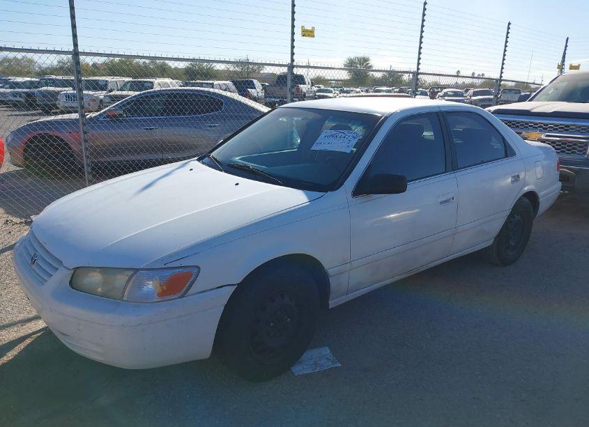 Photo 2 of 2001 Toyota Camry LE (VIN 4T1BG22K71U764741)