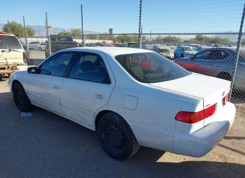 Photo 3 of 2001 Toyota Camry LE (VIN 4T1BG22K71U764741)