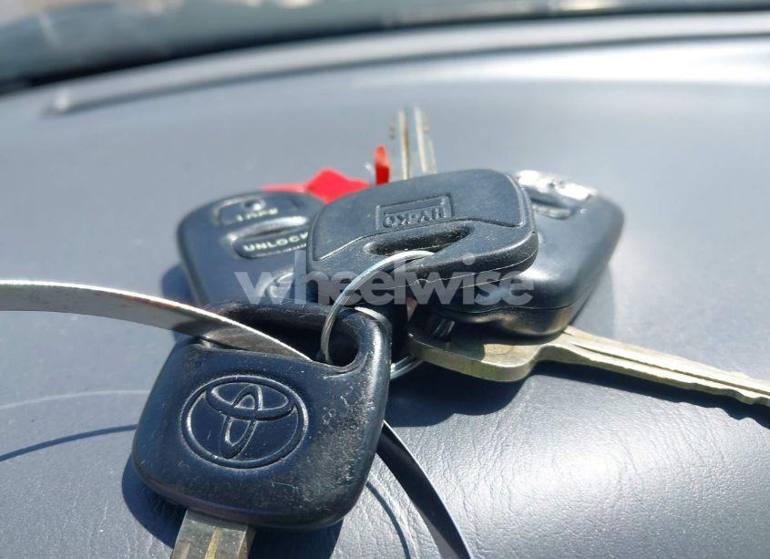 Photo 11 of 2001 Toyota Camry LE (VIN 4T1BG22K71U813310)
