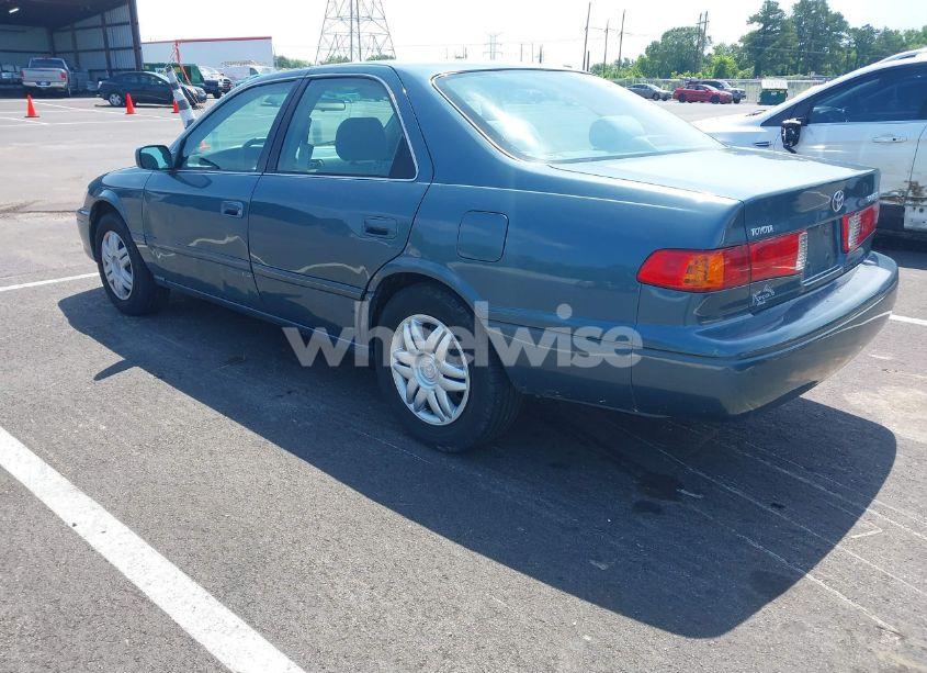 Photo 3 of 2001 Toyota Camry LE (VIN 4T1BG22K71U813310)