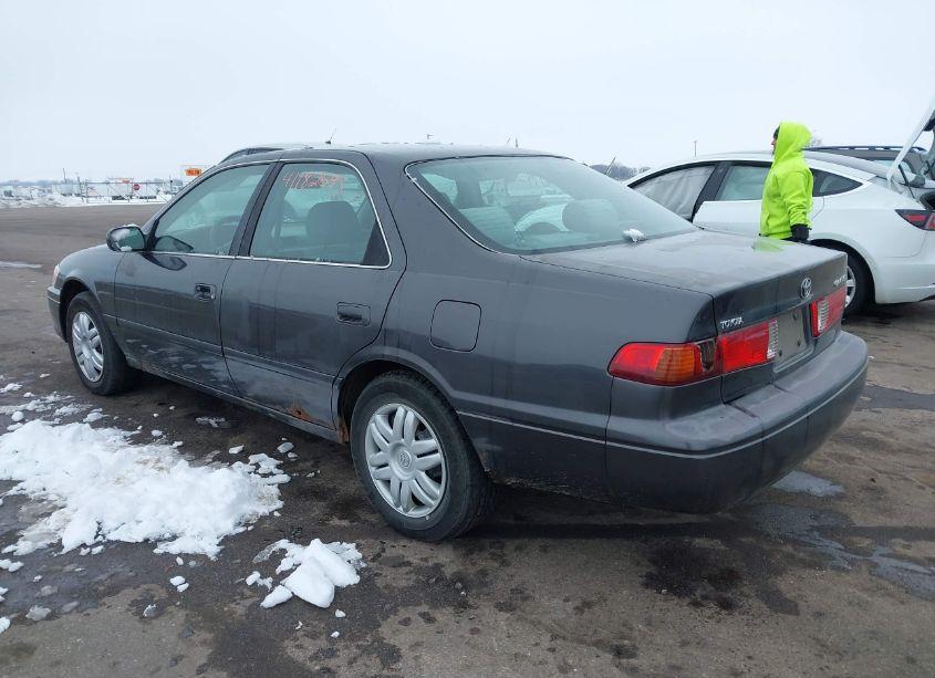 Photo 3 of 2001 Toyota Camry LE (VIN 4T1BG22K71U825277)
