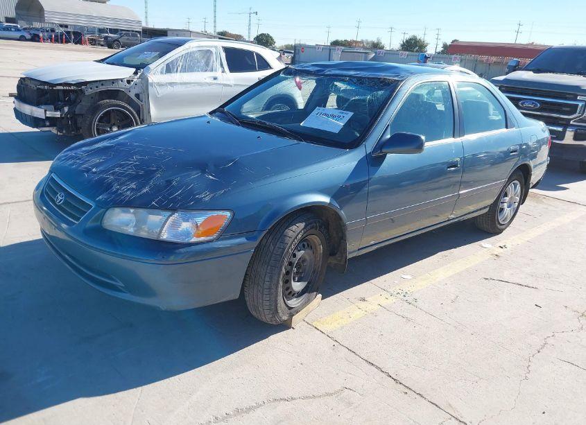 Photo 2 of 2001 Toyota Camry LE (VIN 4T1BG22K71U866458)