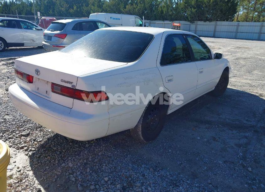 Photo 4 of 1997 Toyota Camry LE (VIN 4T1BG22K7VU066295)