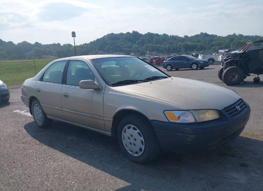 1998 Toyota Camry LE (VIN 4T1BG22K7WU851479) main photo