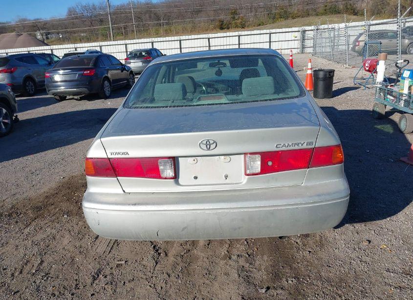 Photo 16 of 2000 Toyota Camry LE (VIN 4T1BG22K7YU644707)