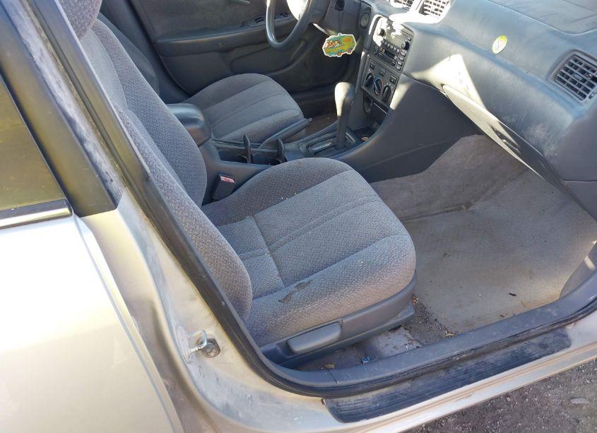 Photo 5 of 2000 Toyota Camry LE (VIN 4T1BG22K7YU644707)