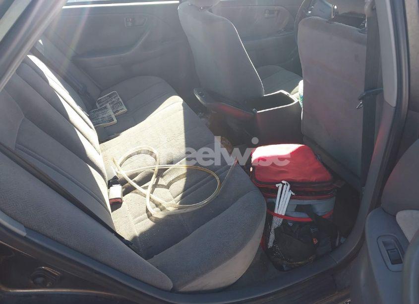 Photo 8 of 2000 Toyota Camry CE (VIN 4T1BG22K7YU982480)