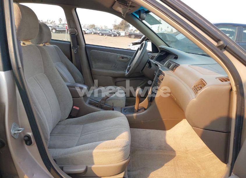 Photo 5 of 2001 Toyota Camry CE (VIN 4T1BG22K81U043280)