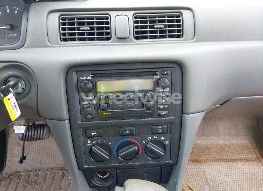 Photo 13 of 2001 Toyota Camry LE (VIN 4T1BG22K81U079356)