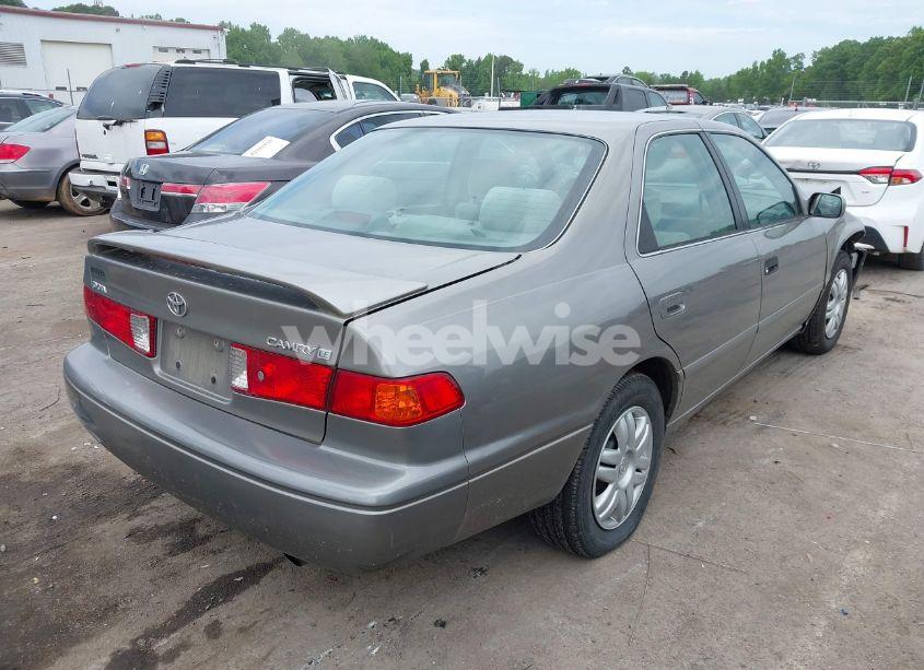 Photo 4 of 2001 Toyota Camry LE (VIN 4T1BG22K81U079356)