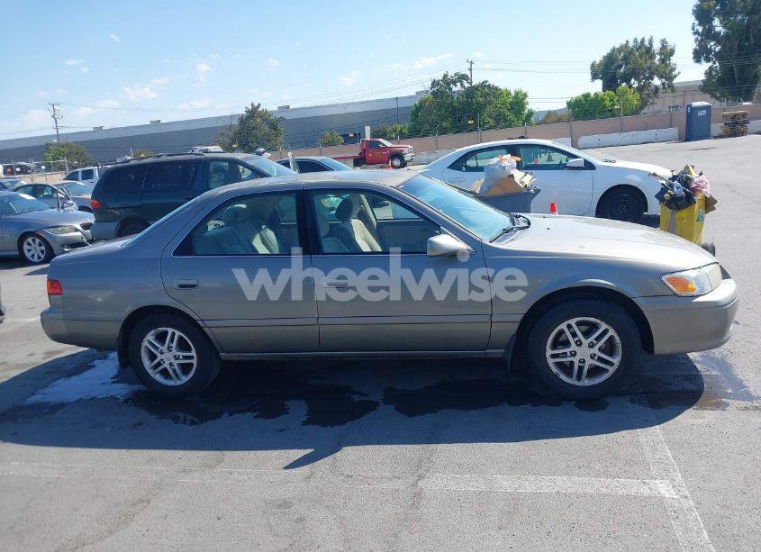 Photo 13 of 2001 Toyota Camry LE (VIN 4T1BG22K81U094729)