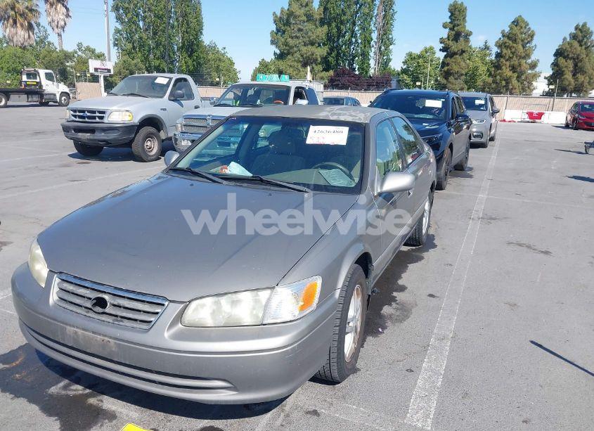 Photo 6 of 2001 Toyota Camry LE (VIN 4T1BG22K81U094729)