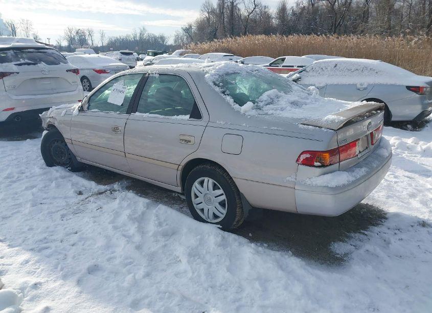 Photo 3 of 2001 Toyota Camry (VIN 4T1BG22K81U113733)