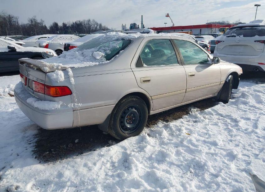 Photo 4 of 2001 Toyota Camry (VIN 4T1BG22K81U113733)