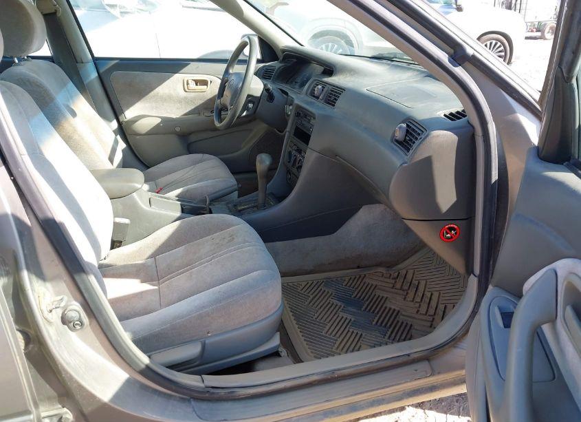 Photo 5 of 1997 Toyota Camry LE (VIN 4T1BG22K8VU093599)