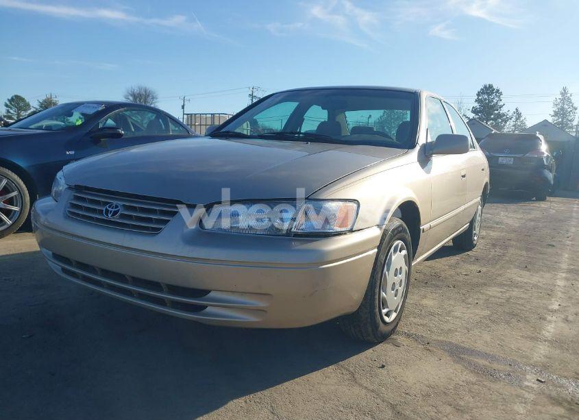 Photo 2 of 1998 Toyota Camry LE (VIN 4T1BG22K8WU207117)