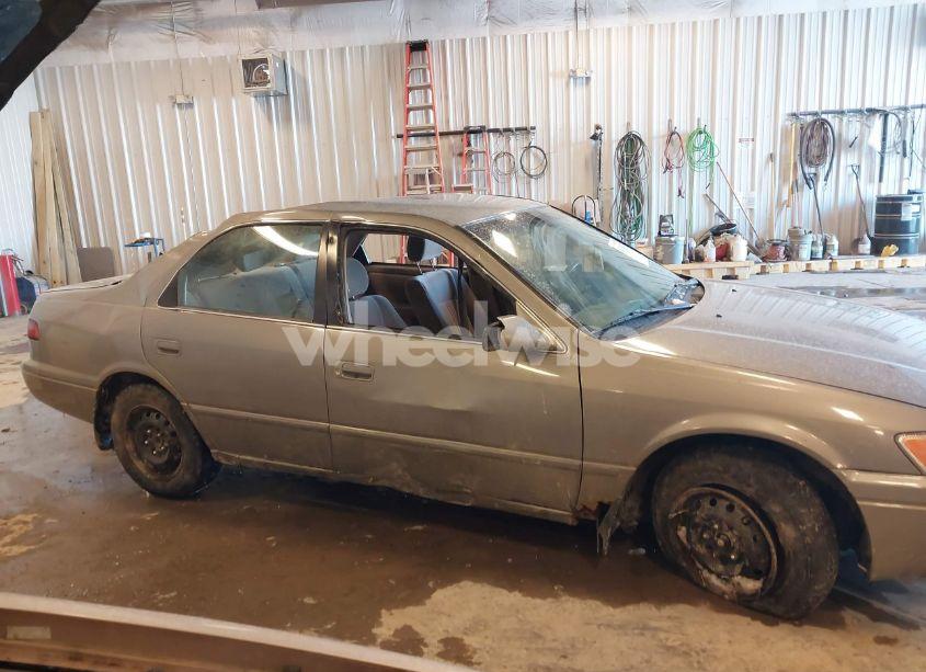 Photo 13 of 1998 Toyota Camry LE (VIN 4T1BG22K8WU272209)