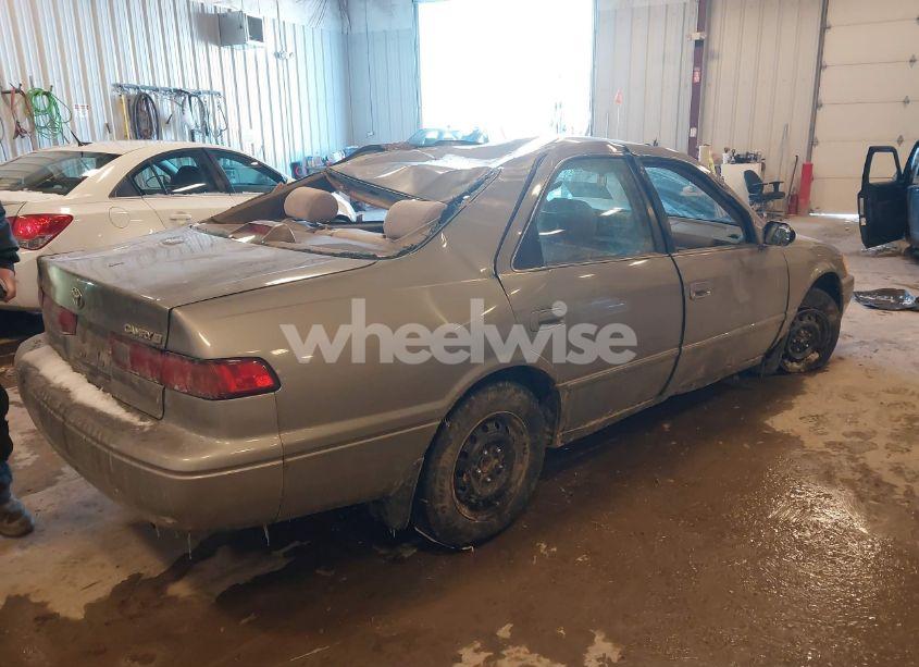 Photo 4 of 1998 Toyota Camry LE (VIN 4T1BG22K8WU272209)