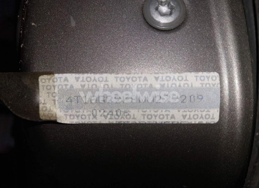 Photo 9 of 1998 Toyota Camry LE (VIN 4T1BG22K8WU272209)