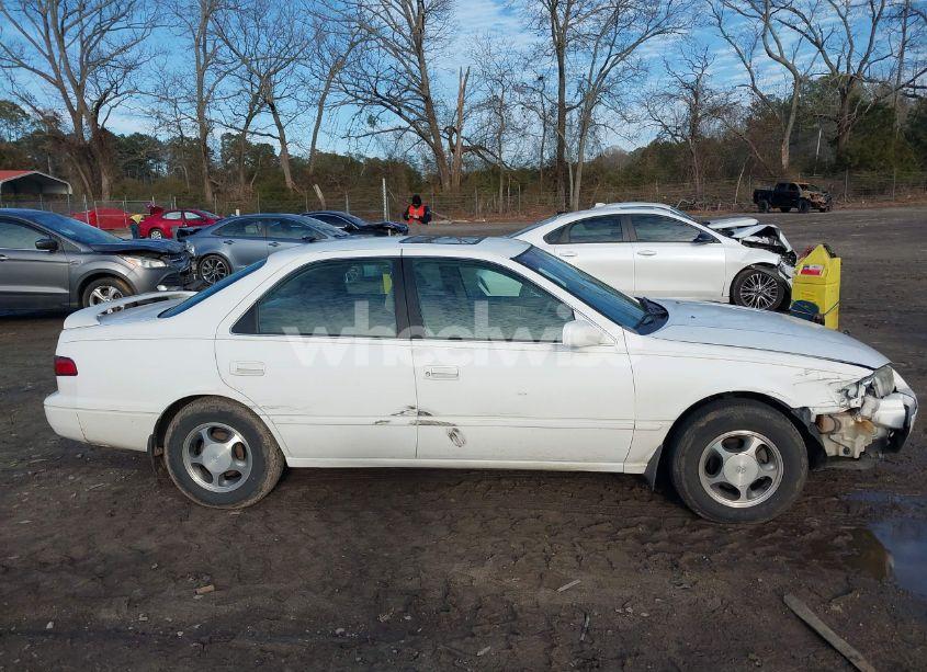 Photo 13 of 1998 Toyota Camry LE (VIN 4T1BG22K8WU289365)