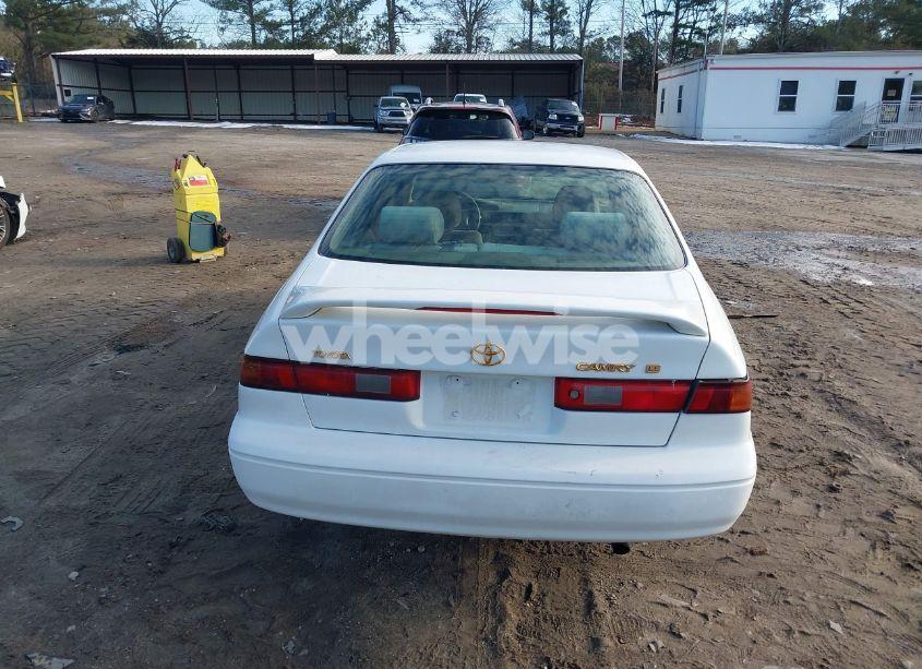 Photo 16 of 1998 Toyota Camry LE (VIN 4T1BG22K8WU289365)