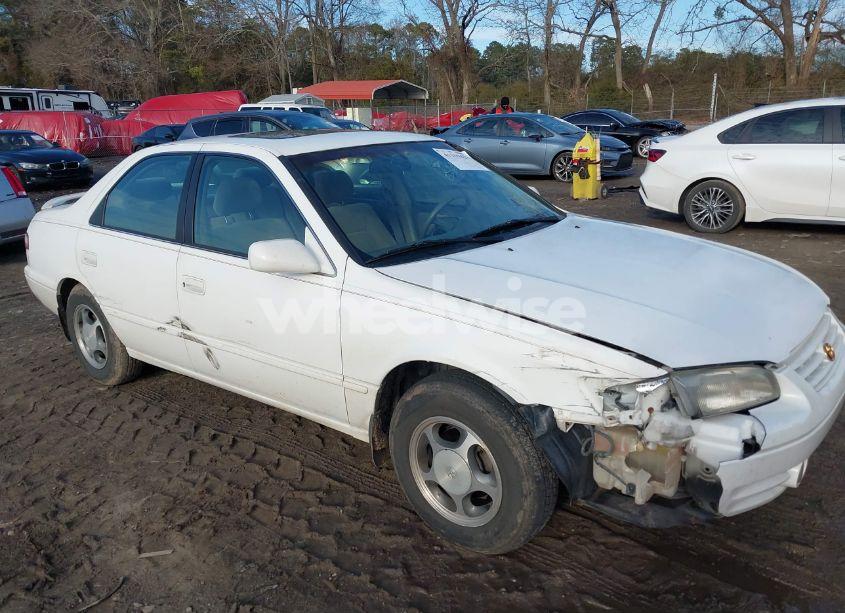Photo 6 of 1998 Toyota Camry LE (VIN 4T1BG22K8WU289365)