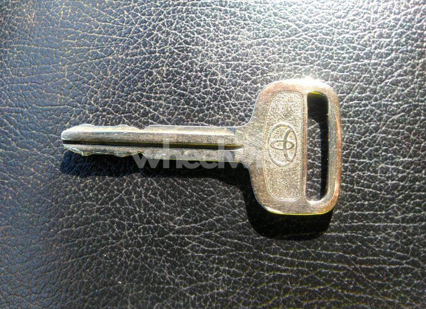 Photo 11 of 1998 Toyota Camry LE (VIN 4T1BG22K8WU374920)