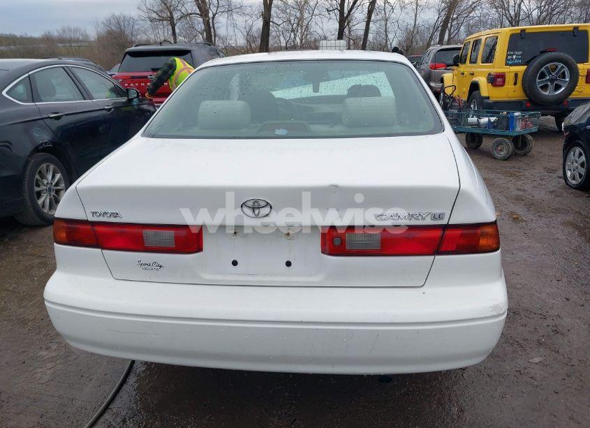 Photo 16 of 1998 Toyota Camry LE (VIN 4T1BG22K8WU374920)