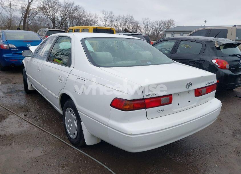 Photo 3 of 1998 Toyota Camry LE (VIN 4T1BG22K8WU374920)