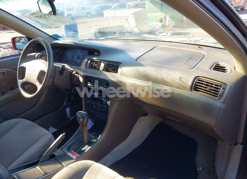 Photo 5 of 1999 Toyota Camry LE (VIN 4T1BG22K8XU438178)
