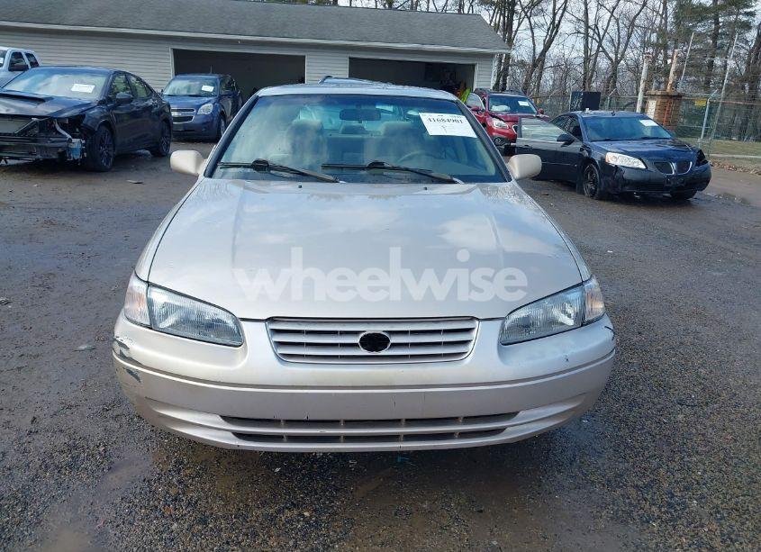 Photo 13 of 1999 Toyota Camry LE (VIN 4T1BG22K8XU463050)