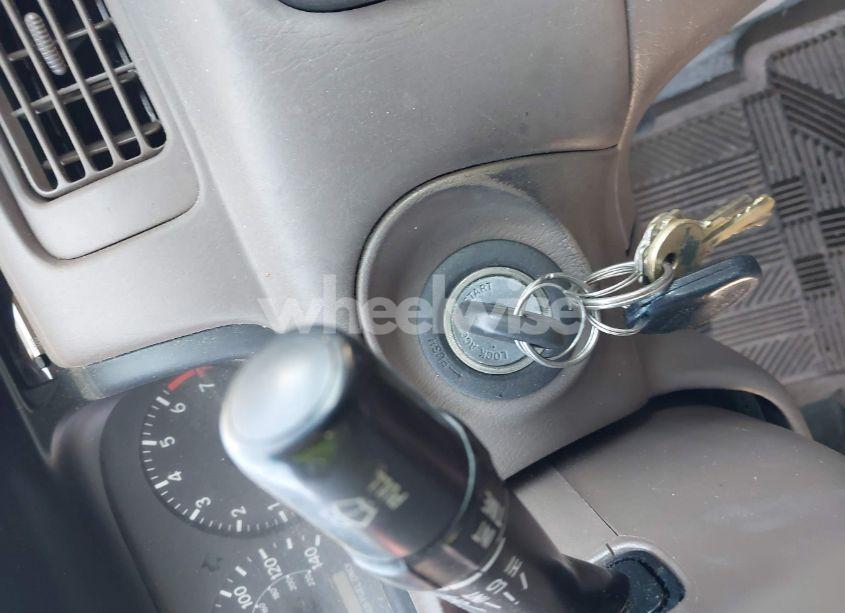 Photo 11 of 1999 Toyota Camry LE (VIN 4T1BG22K8XU590672)