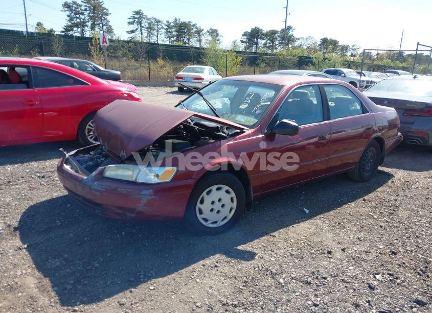 Photo 2 of 1999 Toyota Camry LE (VIN 4T1BG22K8XU590672)