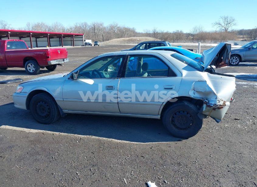 Photo 15 of 2000 Toyota Camry LE (VIN 4T1BG22K8YU672676)