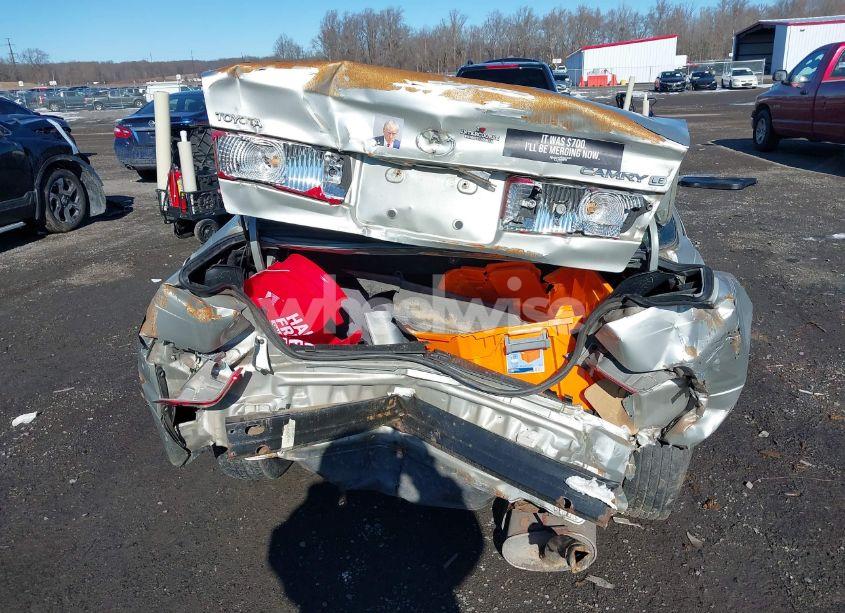 Photo 17 of 2000 Toyota Camry LE (VIN 4T1BG22K8YU672676)