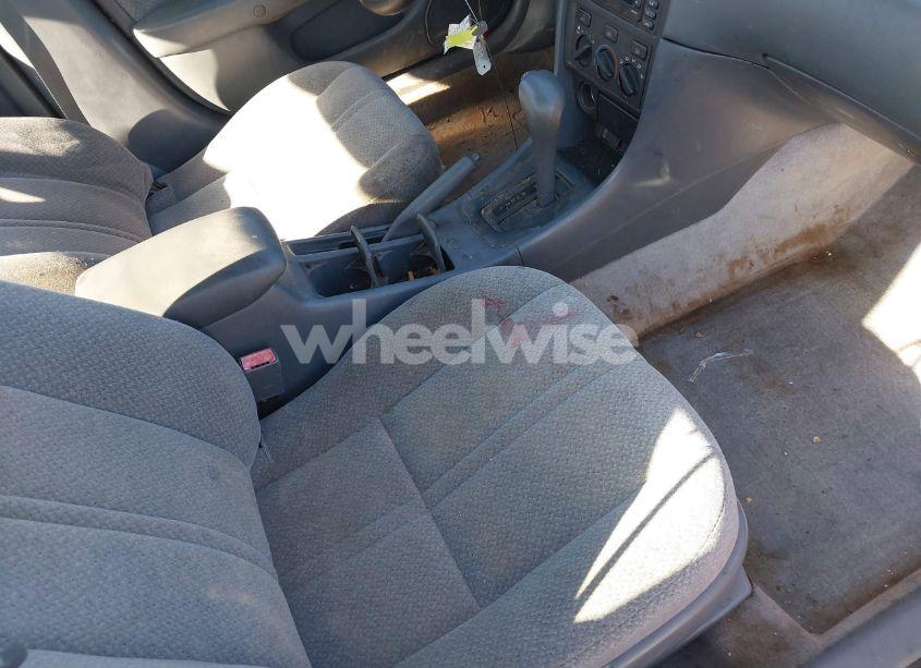 Photo 5 of 2000 Toyota Camry LE (VIN 4T1BG22K8YU672676)