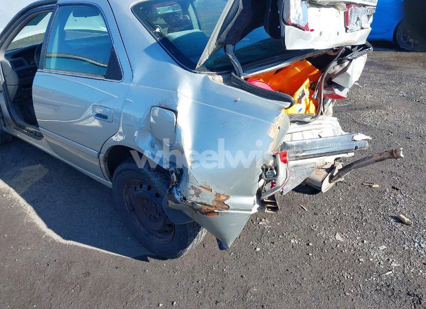 Photo 6 of 2000 Toyota Camry LE (VIN 4T1BG22K8YU672676)