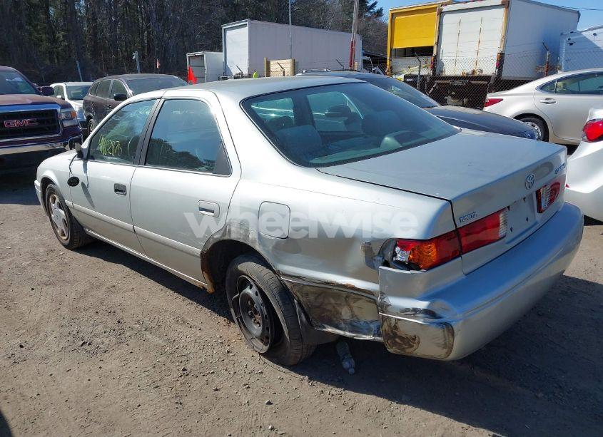 Photo 3 of 2000 Toyota Camry LE (VIN 4T1BG22K8YU700184)
