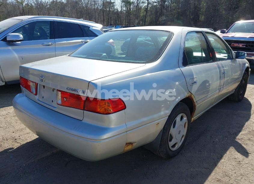 Photo 4 of 2000 Toyota Camry LE (VIN 4T1BG22K8YU700184)