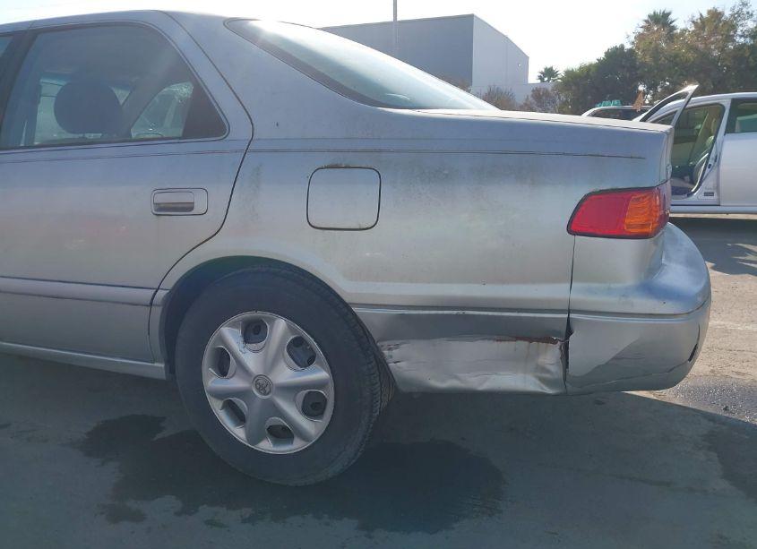 Photo 6 of 2001 Toyota Camry CE (VIN 4T1BG22K91U044888)