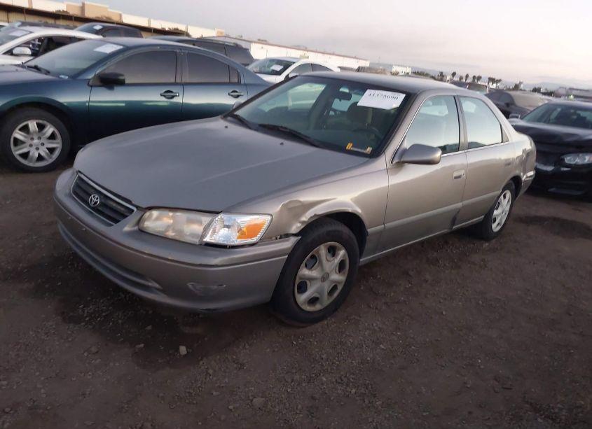 Photo 2 of 2001 Toyota Camry CE (VIN 4T1BG22K91U054627)