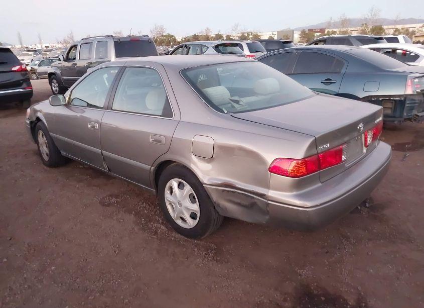 Photo 3 of 2001 Toyota Camry CE (VIN 4T1BG22K91U054627)