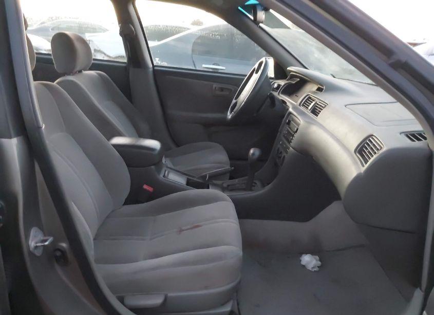 Photo 5 of 2001 Toyota Camry CE (VIN 4T1BG22K91U054627)